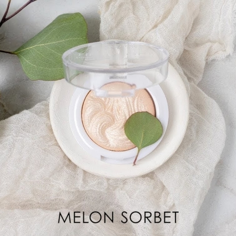 💄 4/$20 NWT !!  First Light Seraphine Botanicals Highlighter In "Melon Sorbet"